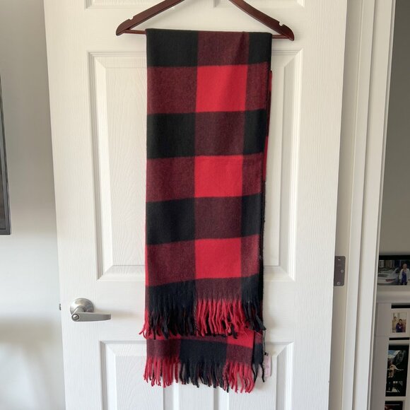 Brand New Rose Club Brand Cape/Scarf! - Picture 2 of 16